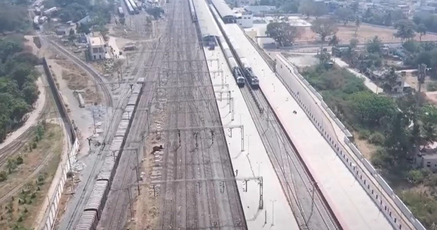 Siddharoodha Swamiji Railway Station (DD News)