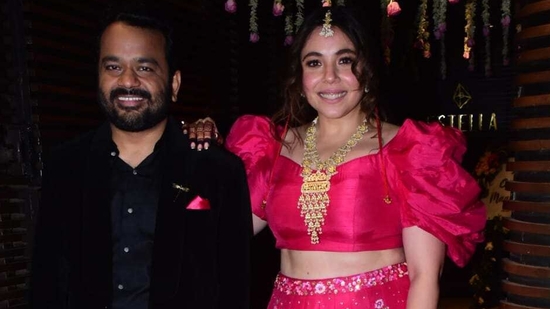Maanvi Gagroo and Kumar Varun snapped for the first time after wedding. (Varinder Chawla)(Varinder Chawla) Maanvi Gagroo and Kumar Varun snapped for the first time after wedding. (Varinder Chawla)(Varinder Chawla)