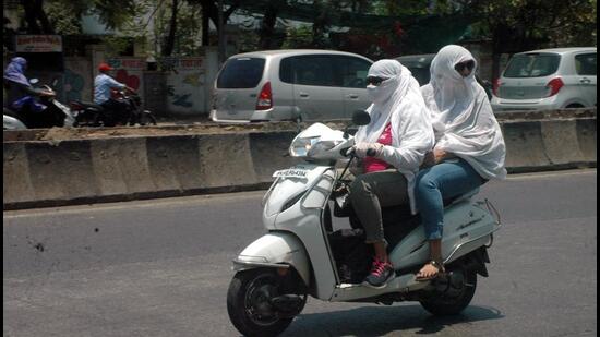 With mercury touching 40 °C, Punekars have started booking for summer vacations at cold destinations such as Everest base camp, Kashmir, Manali and the north-east. ((PIC FOR REPRESENTATION)) With mercury touching 40 °C, Punekars have started booking for summer vacations at cold destinations such as Everest base camp, Kashmir, Manali and the north-east. ((PIC FOR REPRESENTATION))