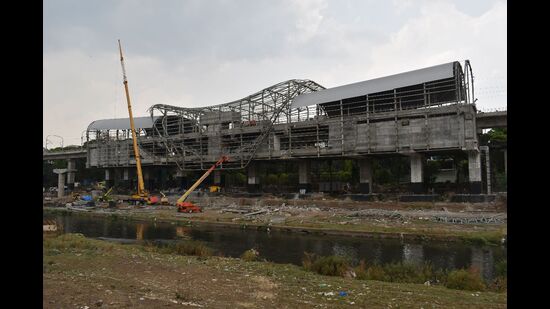 Work underway at Chhatrapati Sambhaji Garden station (HT PHOTO/SOURCED) Work underway at Chhatrapati Sambhaji Garden station (HT PHOTO/SOURCED)