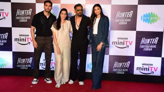 Suniel Shetty was joined by his wife Mana Shetty, daughter Athiya Shetty and son Ahan Shetty at the screening of his web show, Hunter Tootega Nahi Todega. (Varinder Chawla)