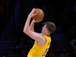 Los Angeles Lakers guard Austin Reaves (15) Los Angeles Lakers guard Austin Reaves (15)