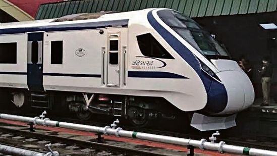 Vande Bharat Express train is the fastest train in India, with a top speed of 180 kmph.(MINT_PRINT) Vande Bharat Express train is the fastest train in India, with a top speed of 180 kmph.(MINT_PRINT)
