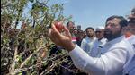 CM Shinde also held an interactive session with farmers at Vankute Gramdaivat Temple. (HT PHOTO) CM Shinde also held an interactive session with farmers at Vankute Gramdaivat Temple. (HT PHOTO)