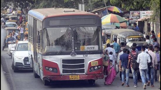 Public transport buses of PMPML have at least 20 recurring snags, according to an inspection carried out by Aam Aadmi Party (AAP) between March 23 to April 7. (HT FILEAA) Public transport buses of PMPML have at least 20 recurring snags, according to an inspection carried out by Aam Aadmi Party (AAP) between March 23 to April 7. (HT FILEAA)