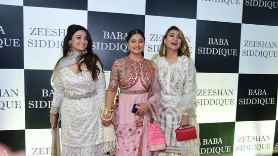 Rashami Desai and Urvashi Dholakia also turned up in ethnic looks at the Iftar party. 