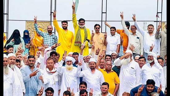 BJP candidates celebrates their win on Monday. (HT Photo) BJP candidates celebrates their win on Monday. (HT Photo)