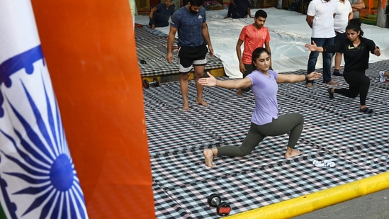 Protesting wrestlers doing exercise and practice in the morning at Jantar Mantar. (Vipin Kumar/HT photo) Protesting wrestlers doing exercise and practice in the morning at Jantar Mantar. (Vipin Kumar/HT photo)