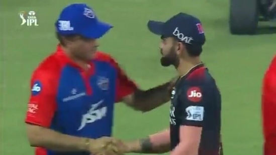 Sourav Ganguly, Virat Kohli bury the hatchet, engage in internet-breaking act Sourav Ganguly, Virat Kohli bury the hatchet, engage in internet-breaking act