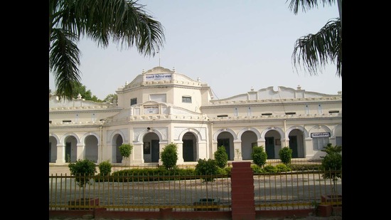 Started in the pre-independence era in 1942, the course used to have 100 seats, offered by the college for a nominal fee. 8 (HT Photo) Started in the pre-independence era in 1942, the course used to have 100 seats, offered by the college for a nominal fee. 8 (HT Photo)