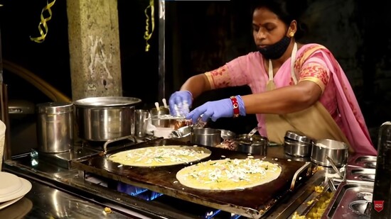 Geeta Jaiswal prepares dosas at her stall, Mrs Idli in Shalimar Bagh. Geeta Jaiswal prepares dosas at her stall, Mrs Idli in Shalimar Bagh.