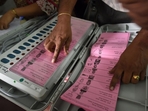 The survey was conducted between April 20 and 28. The survey covered 2143 voters registered in 82 polling booths across 21 of the State’s 224 Assembly constituencies. (Arijit Sen/HT Photo/Representative Image) The survey was conducted between April 20 and 28. The survey covered 2143 voters registered in 82 polling booths across 21 of the State’s 224 Assembly constituencies. (Arijit Sen/HT Photo/Representative Image)
