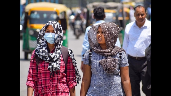 In a press release, IMD said, “Maximum temperatures are very likely to rise by 2-3°C over Northwest India during next 3 days and fall by 3-5°C thereafter." (File) In a press release, IMD said, “Maximum temperatures are very likely to rise by 2-3°C over Northwest India during next 3 days and fall by 3-5°C thereafter." (File)