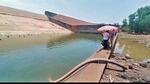 On May 21, Vishwas’s mobile fell into the reservoir after which he drained the water for next three days to search his device. (HT Photo) On May 21, Vishwas’s mobile fell into the reservoir after which he drained the water for next three days to search his device. (HT Photo)