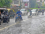 To avoid recurring instances of urban flooding, the governing bodies need to rejuvenate and remodel the city's SWD infrastructure, Knight Frank said in a report.(HT Photo) To avoid recurring instances of urban flooding, the governing bodies need to rejuvenate and remodel the city's SWD infrastructure, Knight Frank said in a report.(HT Photo)