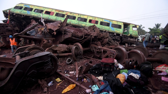 Rescuers waded through piles of debris and wreckage to pull out bodies and free people. Rescuers climbed atop the wrecked trains to break open doors and windows using cutting torches to free survivors. (REUTERS)