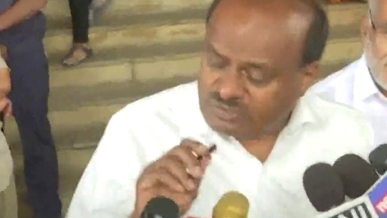 JDS leader HD Kumaraswamy JDS leader HD Kumaraswamy