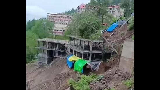 A landslide-hit area in Himachal amid heavy rain on Saturday. (HT Photo) A landslide-hit area in Himachal amid heavy rain on Saturday. (HT Photo)