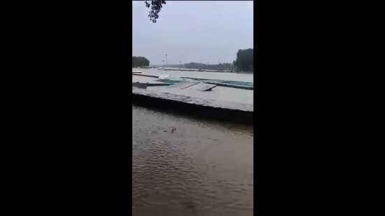 While the first floodgate was closed in the evening around 4.45pm, the second remained open at the time of filing of the report. (HT Photo) While the first floodgate was closed in the evening around 4.45pm, the second remained open at the time of filing of the report. (HT Photo)