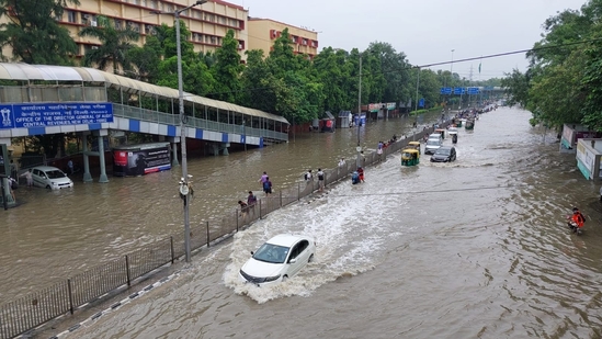 The ITO area is seen filled with a deluge of floodwater, a result of the Yamuna River rising due to the heavy release of water from the Hathni Kund barrage in Haryana. This rise follows incessant rain in northern India over the past few days.(HT Photo)