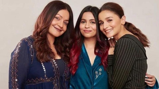 Pooja Bhatt with half sisters Shaheen and Alia Bhatt.