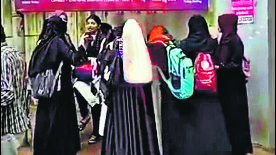 The letter stated that on the one hand, the central government had adopted the policy of ‘Beti Bachao Beti Padhao’ for the country but on the other, an incident like this in the state seemed to indicate “a conspiracy to deprive minority girls of education”. Khan has demanded that the college, the principal, and the management of the college take immediate action and cancel the “illegal” decision. (HT Photo) The letter stated that on the one hand, the central government had adopted the policy of ‘Beti Bachao Beti Padhao’ for the country but on the other, an incident like this in the state seemed to indicate “a conspiracy to deprive minority girls of education”. Khan has demanded that the college, the principal, and the management of the college take immediate action and cancel the “illegal” decision. (HT Photo)