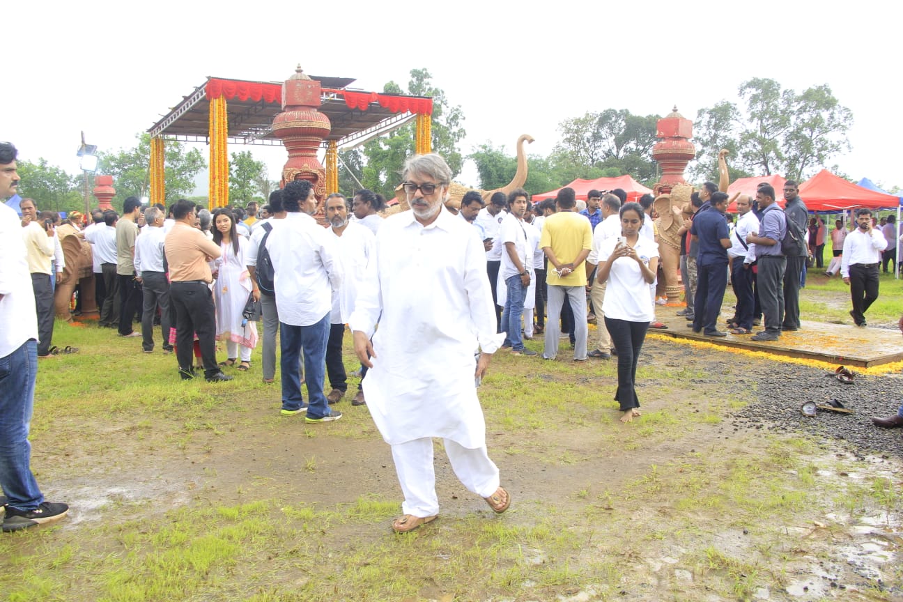 Sanjay Leela Bhansali at the funeral. Sanjay Leela Bhansali at the funeral.