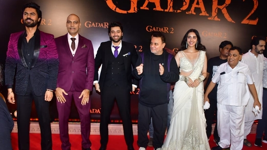 Besides Sunny Deol and Ameesha Patel, Gadar 2 also stars Utkarsh Sharma as Tara Singh and Sakeena's son Charanjeet. Simrat Kaur is cast opposite Utkarsh in the film which also stars Manish Wadhwa, Gaurav Chopra and Luv Sinha. 