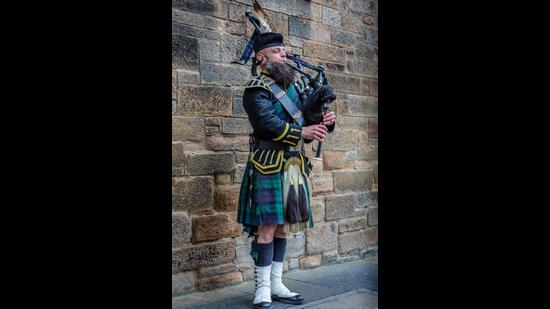 Bagpipes on the streets of Edinburgh (Everett Collection/Shutterstock) Bagpipes on the streets of Edinburgh (Everett Collection/Shutterstock)