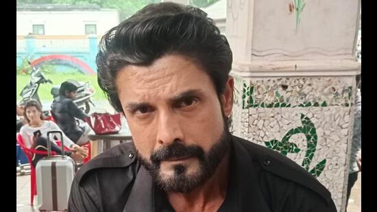 Amit Gaur is currently shooting for KC Bokadia’s film Teesri Begum in Lucknow (HT Photo) Amit Gaur is currently shooting for KC Bokadia’s film Teesri Begum in Lucknow (HT Photo)