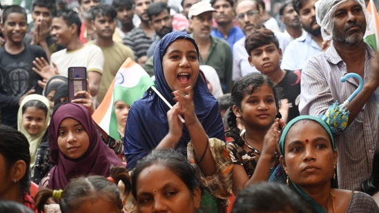 Students of city Montessori school celebrate after successful landing of Chadryan-3 on moon (Hindustan Times)