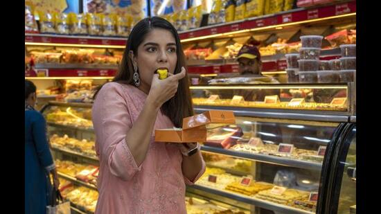 Pooja: Several sweet vendors experiment and prepare different kinds of mithai during festivals (Satish Bate/HT) Pooja: Several sweet vendors experiment and prepare different kinds of mithai during festivals (Satish Bate/HT)