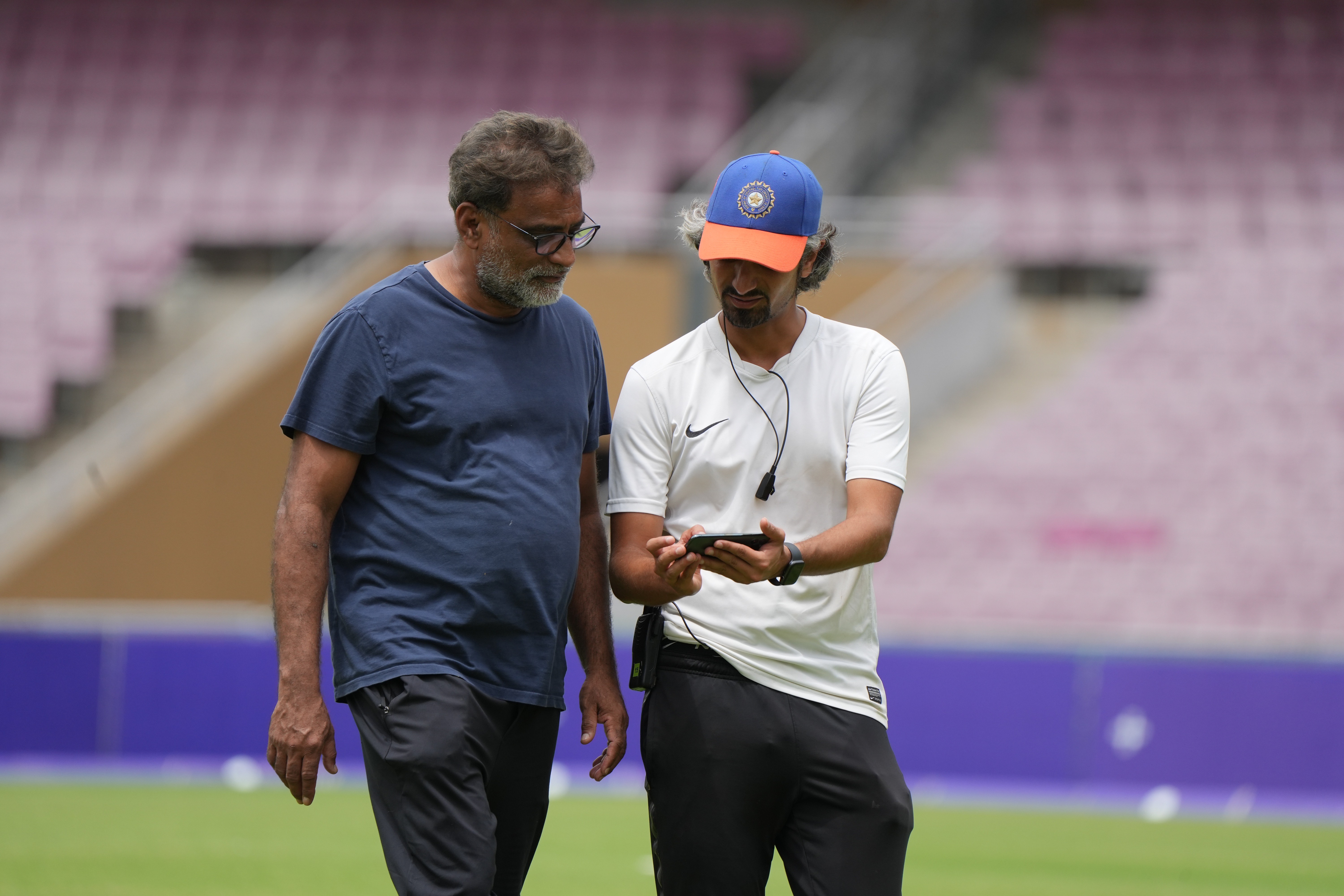 Dhruv Panjuani with R Balki. Dhruv Panjuani with R Balki.