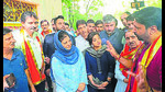 Mufti extended her wishes to Kashmiri Pandits on the occasion of their annual hawan to mark Raksha Bandhan at the temple in Bijbehara (HT Photo) Mufti extended her wishes to Kashmiri Pandits on the occasion of their annual hawan to mark Raksha Bandhan at the temple in Bijbehara (HT Photo)