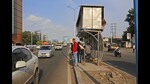 BRTS bus stop in the middle of the Swargate to Hadapsar route. (Ravindra Joshi/HT PHOTO) BRTS bus stop in the middle of the Swargate to Hadapsar route. (Ravindra Joshi/HT PHOTO)