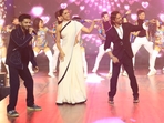 Deepika Padukone and Shah Rukh Khan dance to Chaleya as Anirudh Ravichander sings the song at Jawan success event in Mumbai on Friday. The song has been originally sung by Arijit Singh and is picturised on Nayanthara and Shah Rukh. Deepika Padukone and Shah Rukh Khan dance to Chaleya as Anirudh Ravichander sings the song at Jawan success event in Mumbai on Friday. The song has been originally sung by Arijit Singh and is picturised on Nayanthara and Shah Rukh.