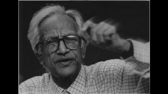 Chetan Anand in a photograph dated 2 June 1995. (Girish Srivastava/HT Photo) Chetan Anand in a photograph dated 2 June 1995. (Girish Srivastava/HT Photo)
