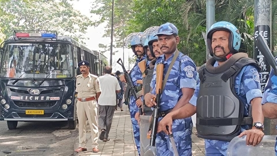 Police personnel deployed during bandh in Bengaluru Police personnel deployed during bandh in Bengaluru