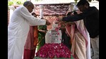 A team from Bhatkhande music university offering floral tributes at Begum Akhtar’s grave in Lucknow on Saturday. (Deepak Gupta/HT) A team from Bhatkhande music university offering floral tributes at Begum Akhtar’s grave in Lucknow on Saturday. (Deepak Gupta/HT)
