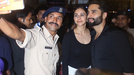 Rakul Preet Singh was joined by boyfriend and actor-turned-filmmaker Jackky Bhagnani. The couple posed for a selfie with a policeman at the airport. Rakul will now be seen in Indian 2, Ayalaan and Meri Patni Ka Remake. 