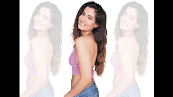 Shreya Dhanwanthary says that she’s still a geek at heart. (Photographer: Abhishek Verma; Hair & make-up: Ankita Manwani)