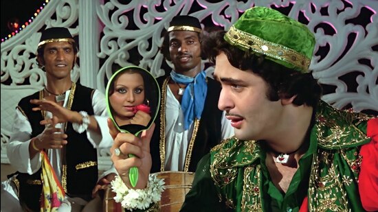 Rishi Kapoor and Neetu Singh in Amar Akbar Anthony. (Film still) Rishi Kapoor and Neetu Singh in Amar Akbar Anthony. (Film still)