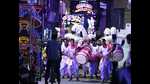 Dhakis from West Bengal swarm Lucknow during Durga Puja season in search of better employment (HT Photo) Dhakis from West Bengal swarm Lucknow during Durga Puja season in search of better employment (HT Photo)