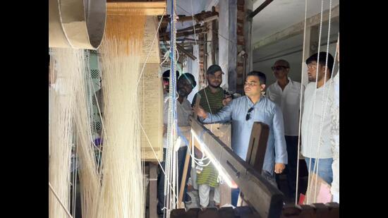 While mulberry silk is produced mainly in Saharanpur, Kushinagar, Deoria, Etawah, Auraiya and Unnao, tussar silk (also made from silkworms) is produced in Sonbhadra, Jhansi and Lalitpur districts (Sourced) While mulberry silk is produced mainly in Saharanpur, Kushinagar, Deoria, Etawah, Auraiya and Unnao, tussar silk (also made from silkworms) is produced in Sonbhadra, Jhansi and Lalitpur districts (Sourced)