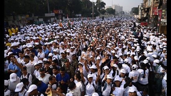 People in large numbers participated in the ‘Run for Unity’ held to mark Sardar Patel’s birth anniv in Lucknow. (HT photo) People in large numbers participated in the ‘Run for Unity’ held to mark Sardar Patel’s birth anniv in Lucknow. (HT photo)