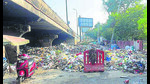Heaps of garbage lying on the road running along the Chatar Singh Park in Model Town area, Ludhiana. (HT PHOTO) Heaps of garbage lying on the road running along the Chatar Singh Park in Model Town area, Ludhiana. (HT PHOTO)