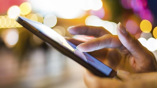 Debrett's has issued new mobile phone usage etiquette. (Getty Images/iStockphoto) Debrett's has issued new mobile phone usage etiquette. (Getty Images/iStockphoto)