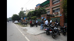 The spot in Noida’s Sector 83 where the accident took place on the intervening night of Saturday and Sunday. (Sunil Ghosh/HT Photo) The spot in Noida’s Sector 83 where the accident took place on the intervening night of Saturday and Sunday. (Sunil Ghosh/HT Photo)