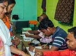 Guna is one of the 29 Lok Sabha constituencies in the Indian state of Madhya Pradesh. It comprises of Shivpuri, Pichhore, Kolaras, Bamori,Guna (SC), Ashok Nagar (SC),Chanderi, Mungaoli Guna is one of the 29 Lok Sabha constituencies in the Indian state of Madhya Pradesh. It comprises of Shivpuri, Pichhore, Kolaras, Bamori,Guna (SC), Ashok Nagar (SC),Chanderi, Mungaoli