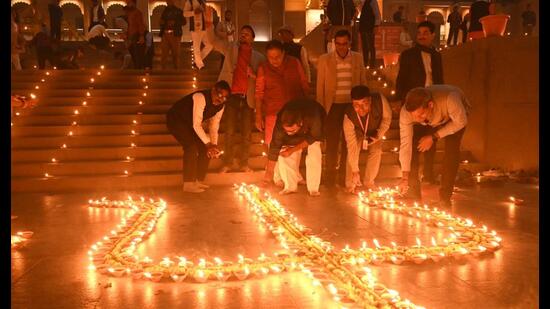 The Kashi Vishwanath Corridor in Varanasi decorated to mark its second anniversary. (Rajesh Kumar/HT Photo) The Kashi Vishwanath Corridor in Varanasi decorated to mark its second anniversary. (Rajesh Kumar/HT Photo)